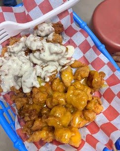 Tazones de salsas Búfalo, BBQ y Mango Habanero con boneless